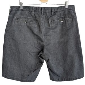 Hurley Men's Size 36 Gray Flat Front Shorts
